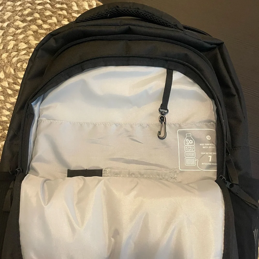 HP Backpack - LIKE NEW!
